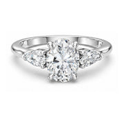 3Diamonds Oval 1,30 ct. - BREEDIA