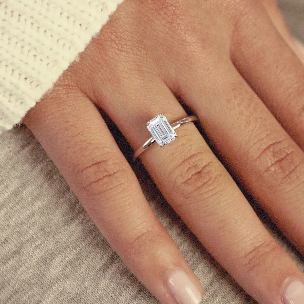Classic Emerald 1.00 ct.