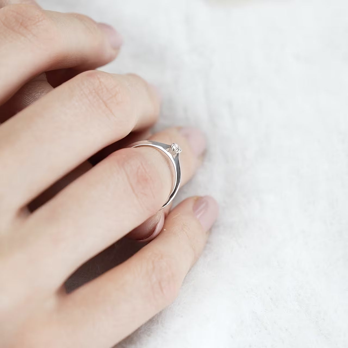 Maja 0.05 ct.