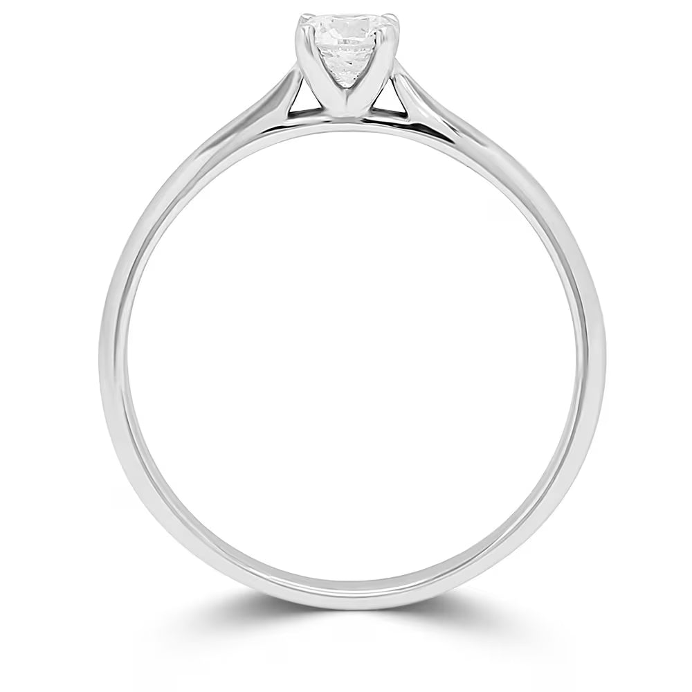 Maja 0.30 ct.