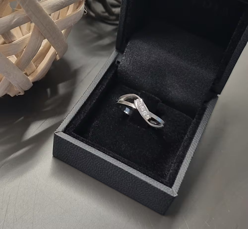 Swing 5 Stone 0.07 ct.