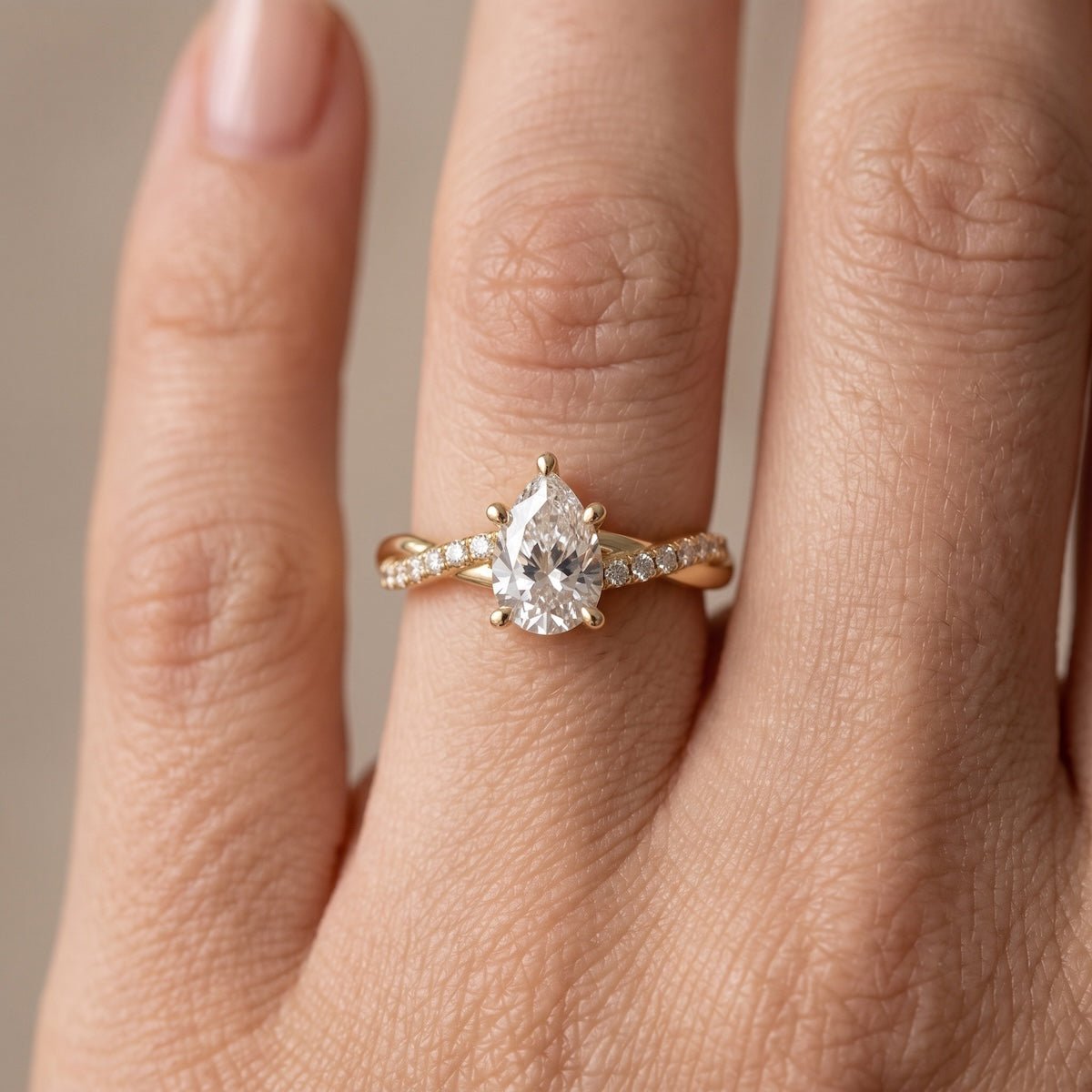 Le Sole Pear 1,18 ct. GG - BREEDIA