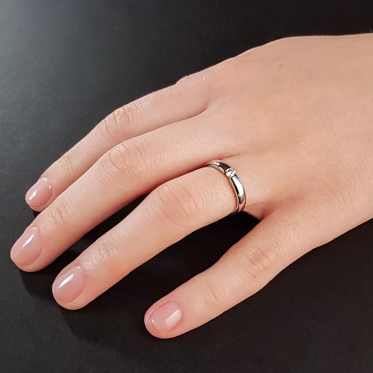 Tension Ring 0.15 ct.