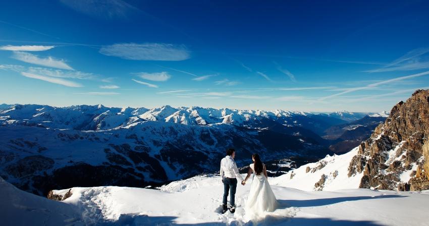 Hochzeit im Schnee in den Alpen