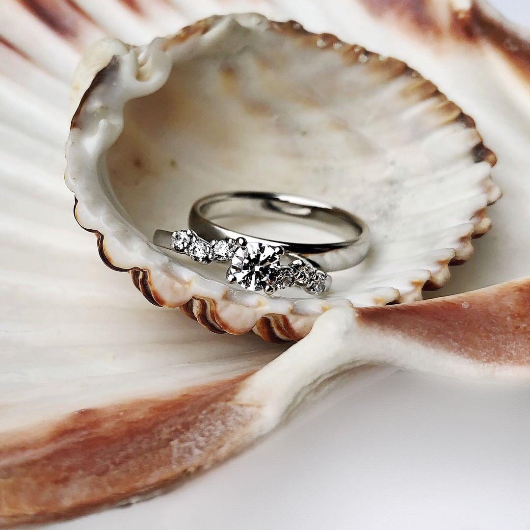 Moderne Verlobungsringe online kaufen - Maritime Hochzeit