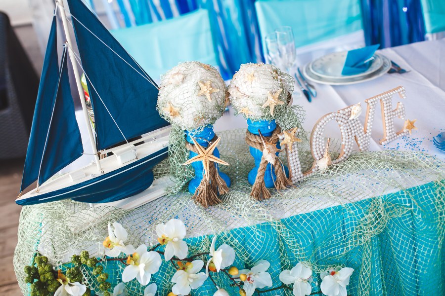 Tischdekoration in maritimem Stil - Maritime Hochzeit